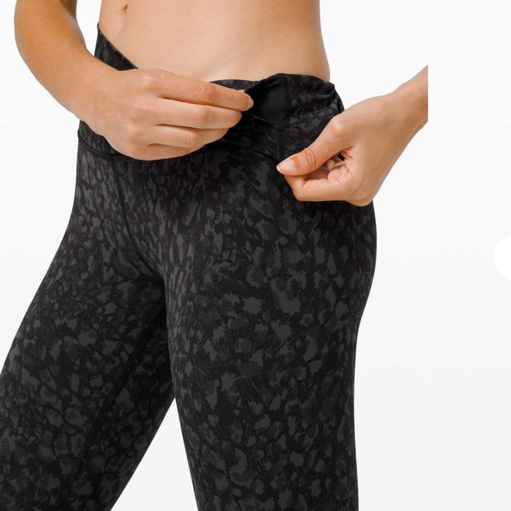 Lululemon Wunder Under High-Rise Tight 25" *Full-On Luxtreme - Picture 4 of 8